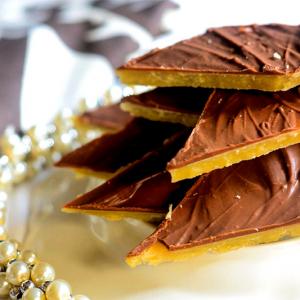 Diwali recipes: Chocolate kaju katli, motichur laddoo