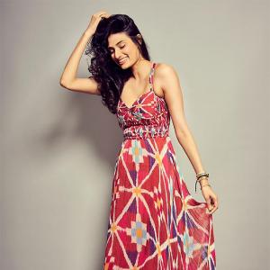 Too cute! Athiya just wore the prettiest maxi dress