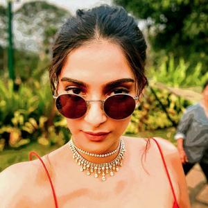 StyleDiaries: Sonam shows off her dramatic side!