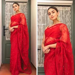 StyleDiaries: Shilpa smoulders in a red sari