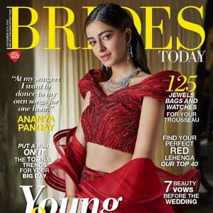 Smokin' hot! Ananya flaunts abs in a fiery red gown