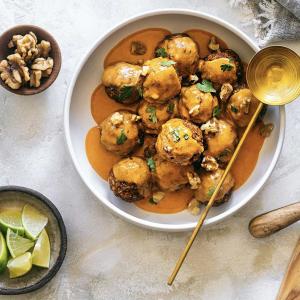 Recipe: Lentil Balls in Coconut Curry