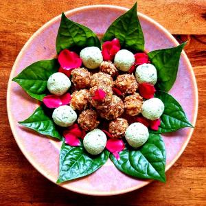 Recipe: Paan Sandesh. Almond Coconut Laddoos