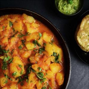 Recipe: Sangita's Aloo Tamatar Ki Sabzi