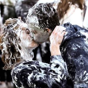 A Sweet Foamy Kiss On Raisin Weekend