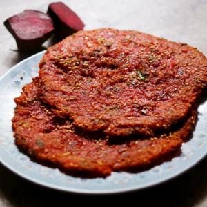 Recipe: Healthy Alu Beet Roti