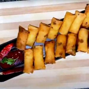 Recipe: Paneer And Cheese Spring Rolls