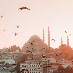 Istanbul: Memories And The City
