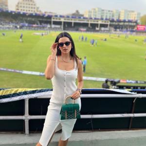 What Natasa, Sonam Wear To An IPL Game