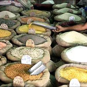 Inflation for FY 10 to be at 0.5%: CMIE