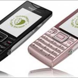 Sony Ericsson launches 'green' Elm