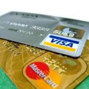 Credit card payment: Is EMI option good?