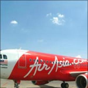 AirAsia to give away a million free tickets