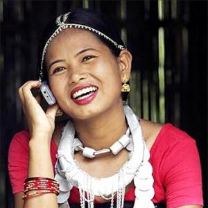 Spectrum auction for 4th day takes off