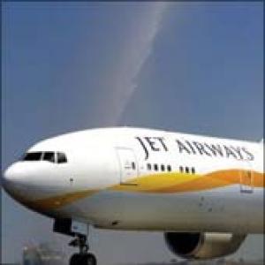 Jet Air-pilots standoff still on; passengers hit