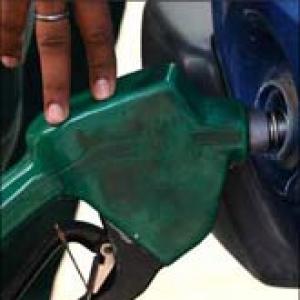 Petrol firms suffer Rs 170-crore loss per day!