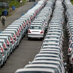 Auto makers post record sales in January