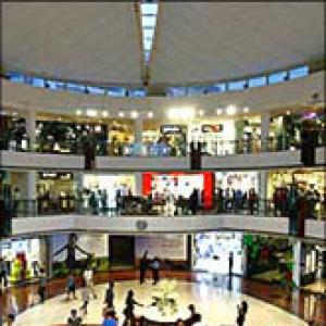 Retail sector seeks industry status