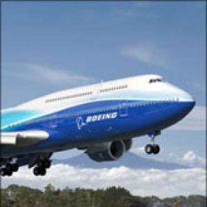 Boeing 747-8 Freighter completes maiden flight