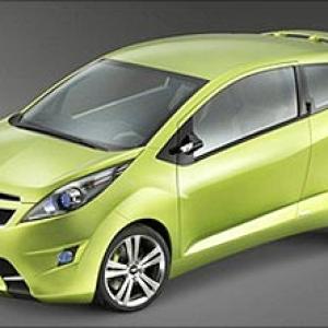 GM to hire 800; double output in India