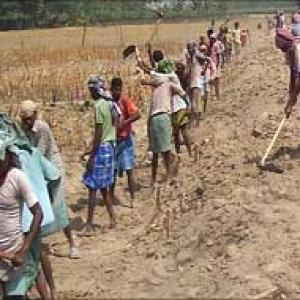 NREGA workers: Govt worried over delayed pay