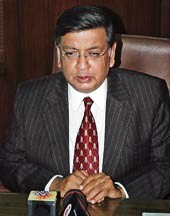 Sunil Mitra new revenue secretary