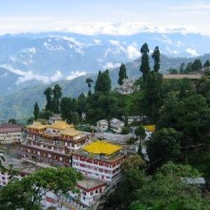 Darjeeling hospitality industry hit by unrest