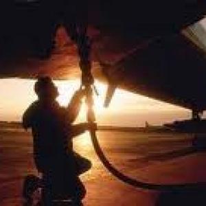 Oil companies hike jet fuel prices