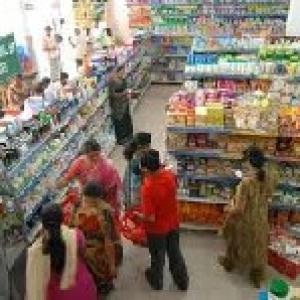 INTUC takes U-turn, hails FDI in retail