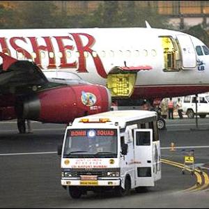 CBEC de-freezes Kingfisher, Air India bank a/cs