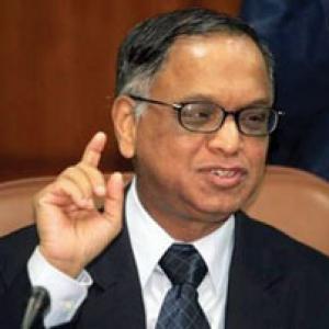 No need to worry over fall in rupee: Murthy