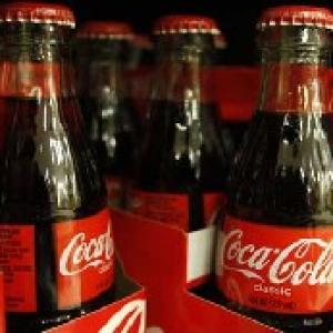 Coke ropes in Sachin, strikes a 3-year deal