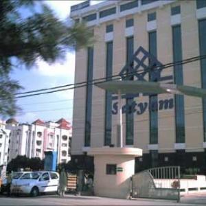 High Court stays ED order in Satyam case