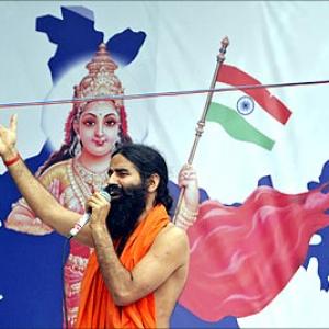 Ramdev sings Anna's tune: DON'T vote for Congress
