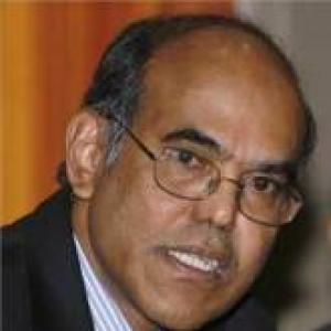 Subbarao favours greater autonomy for banks