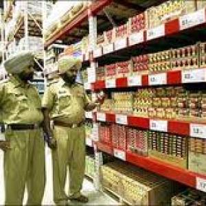 FDI in retail: Efforts on to take Mamata on board