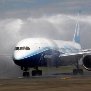 Dreamliner for AI suffers engine mishap; probe on in US