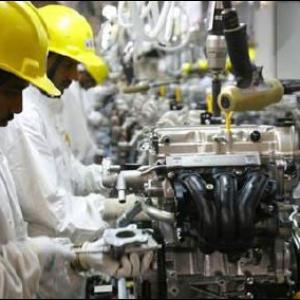 Maruti to regularise contract workers