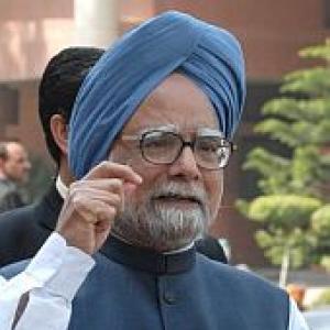 Manmohan Singh hints at more economic reforms