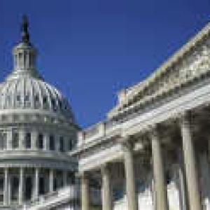 US Senate passes insider trading ban bill