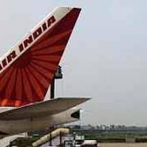 Air India's Rs 2,000 cr dues worry OMCs