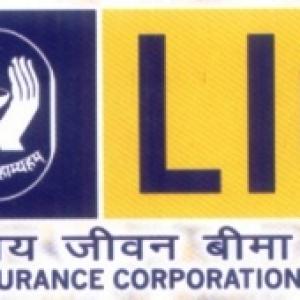 LIC ups Infy stake to record high; buys Rs 2-k cr shares