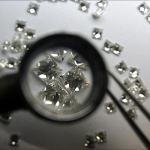 Natural Diamond Dust Or Powder, For Industrial And Commerical at Rs  30/carat in Surat