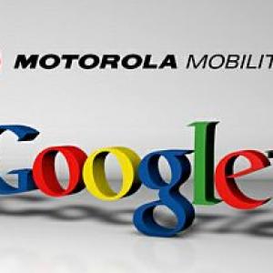 Google acquires Motorola Mobility, CEO Sanjay Jha quits