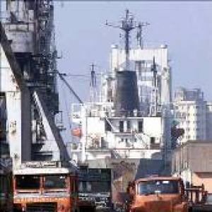 Haldia pullout: ABG, Kolkata Port trade charges