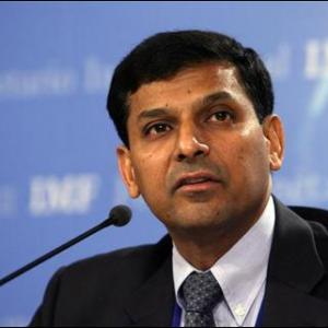 RBI governor warns of global market 'crash'