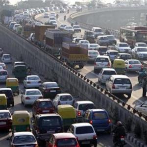 Government's NEW plan to de-clog the roads