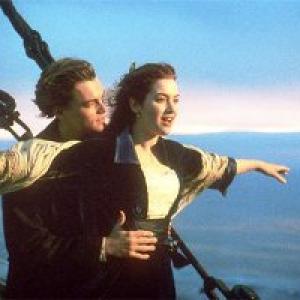 Titanic director's firm files for bankruptcy