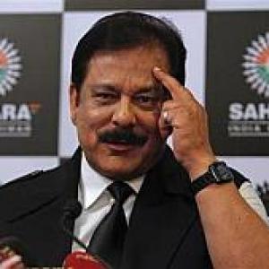 Three independent members quit Sahara boards