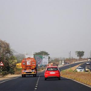 Speed-breakers ahead for Gadkari's expressway plans
